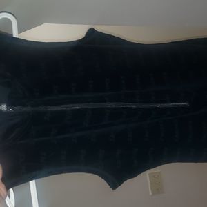 New skims logo velour onsie